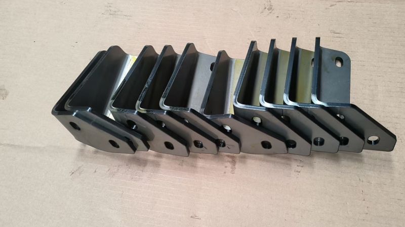 MTU16V2000固定板(位于渦輪增壓器/廢氣彎管上)X53614100008